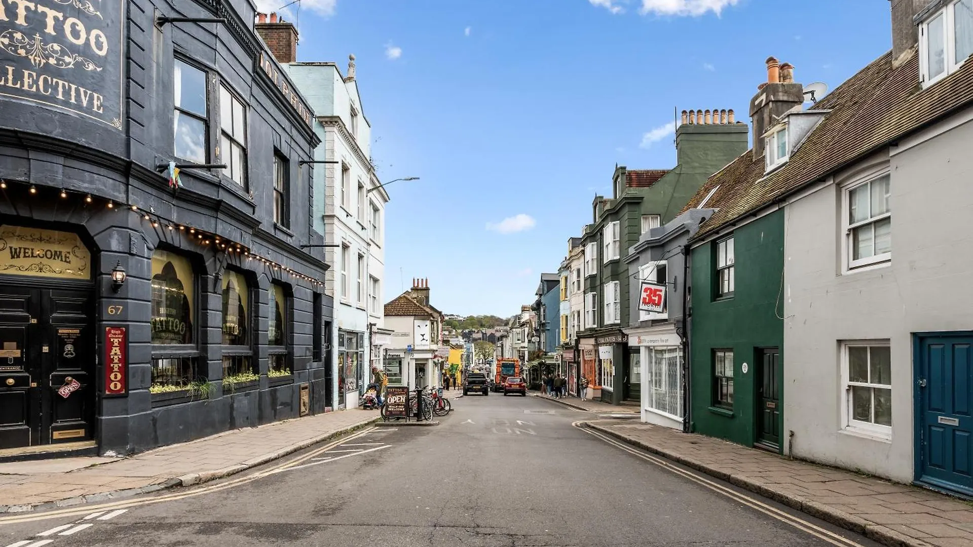Hosted By Agf Property - Free Parking - Perfect For Large Groups And Long Stays - Free Parking For One Vehicle Hove