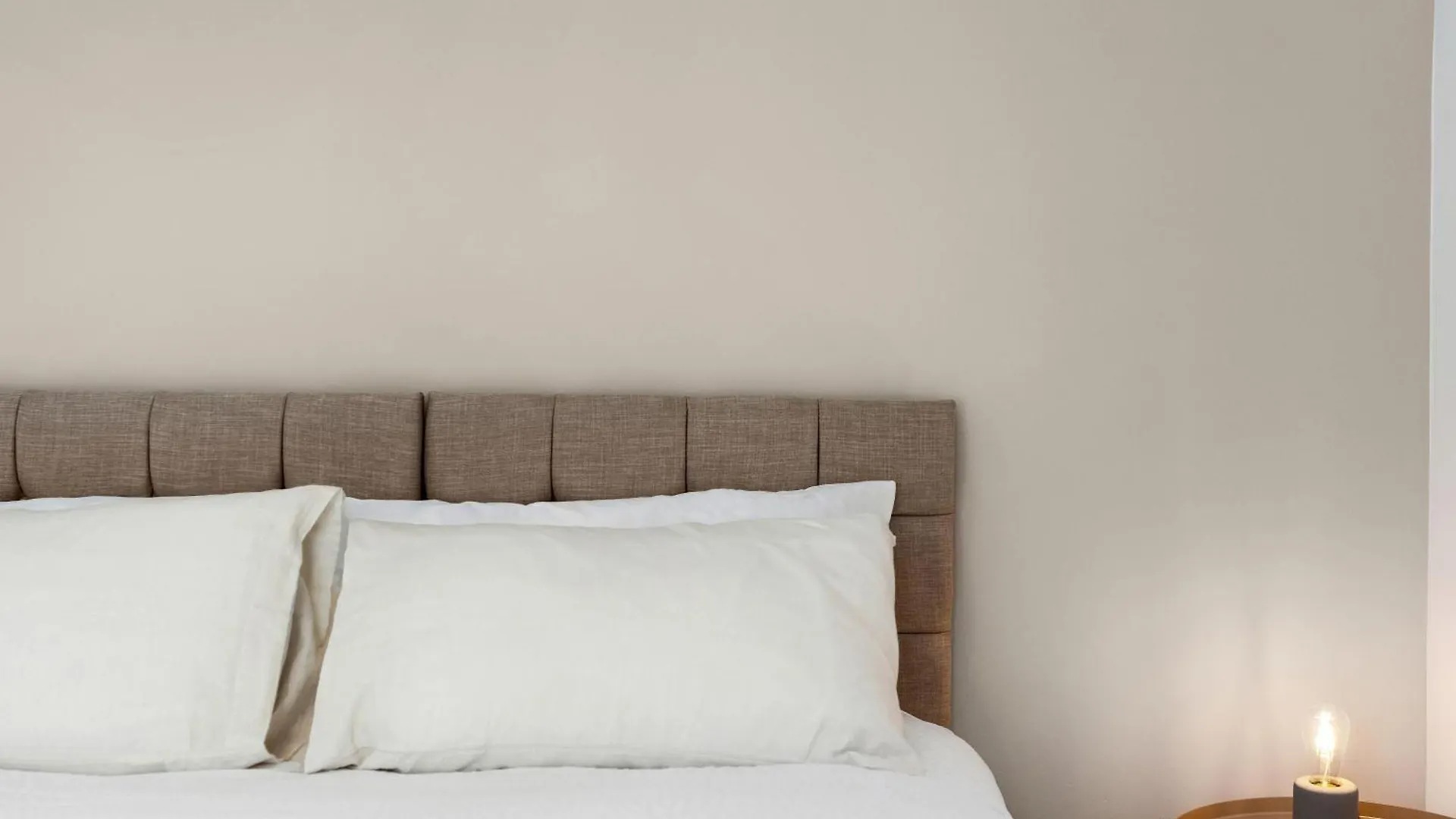 Hosted By Agf Property - Free Parking - Perfect For Large Groups And Long Stays - Free Parking For One Vehicle Hove Hébergement de vacances